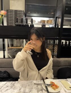 Elva Li